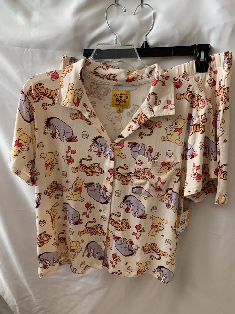 DISNEY Winnie the Pooh & Friends Pajamas Set in Ivory Sz LARGE